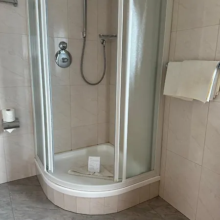Albero فندق مبيت وإفطار *